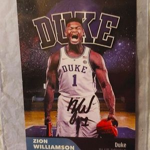 2017-2018 Zion Williamson Autographed Rookie Card